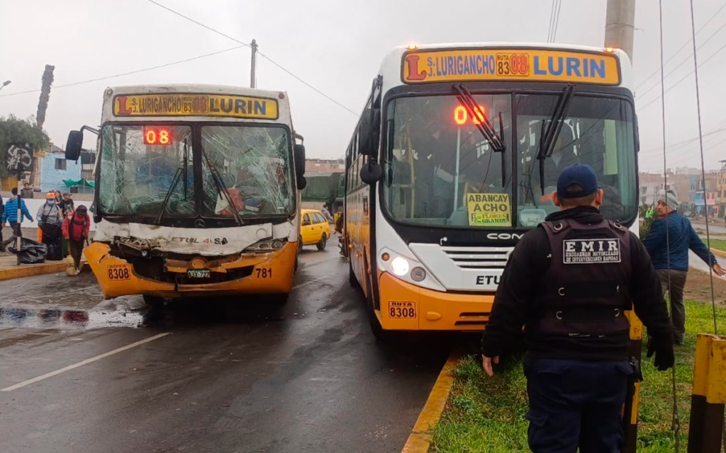 Chorrillos: 30 heridos dejó aparatoso accidente de tránsito