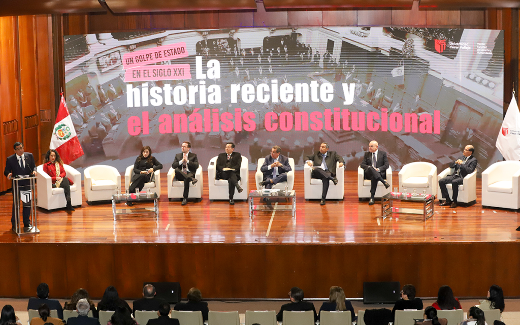 “Un golpe de Estado en el siglo XXI: la historia reciente y el análisis constitucional”